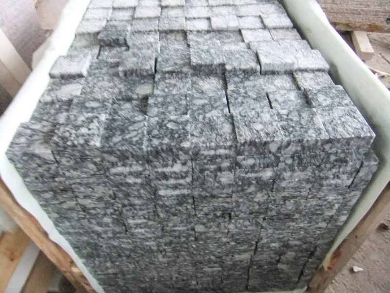 Wave white granite cobblestone